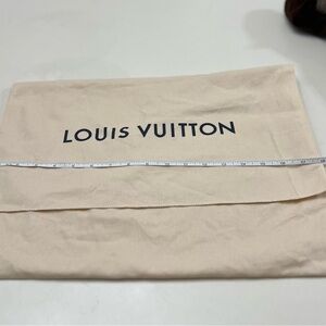 Louis Vuitton Beige Dust Bag. New. Never used!  18x14”